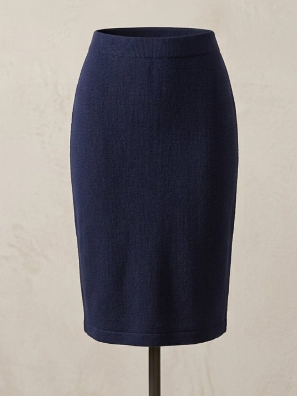 NWOT St. John Collection Navy Blue Santana Knit Pencil Skirt Size Medium
